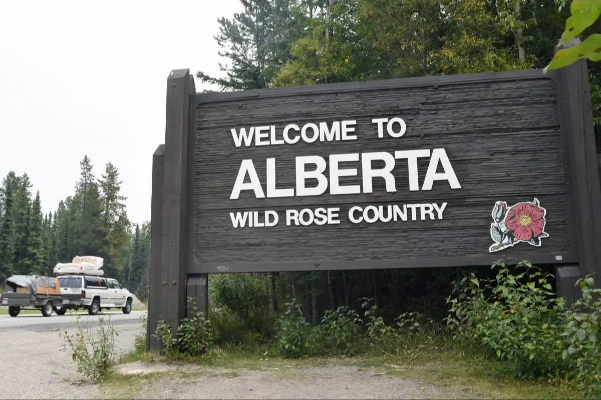 Moving as a New Resident to Alberta